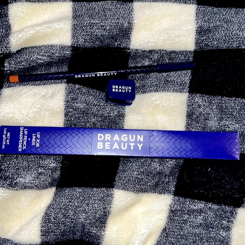 Dragun Beauty - Lip Liner and Sharpener